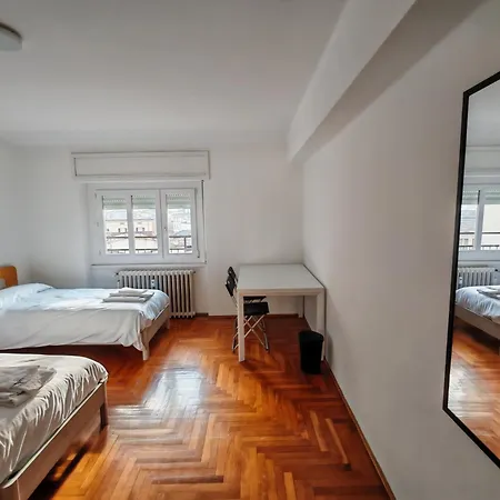 Bernina Base Camp - Comfort Appartement Tirano